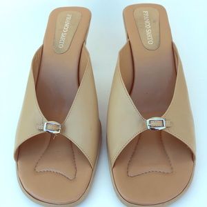Franco Sarto nude pumps / dress shoes 👠